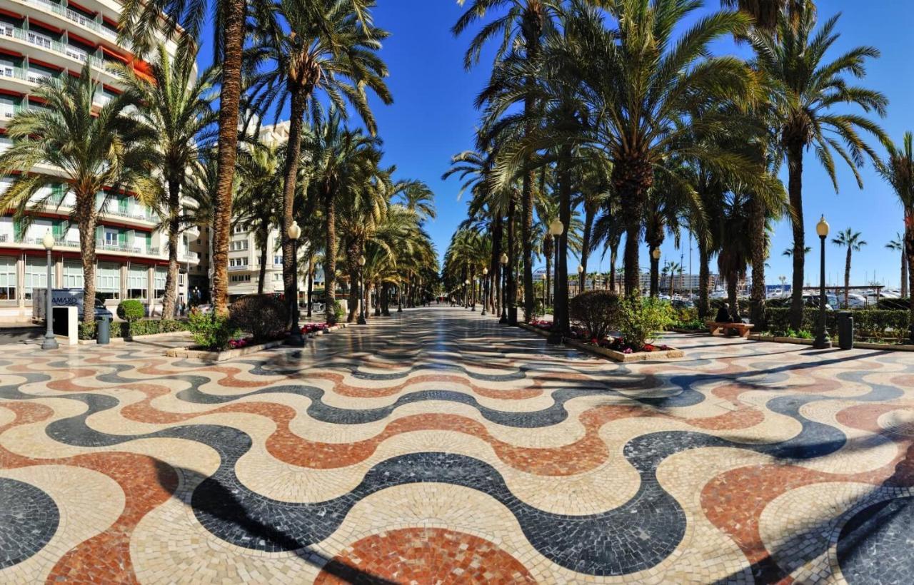 Place De La Mairie Alicante Exterior photo