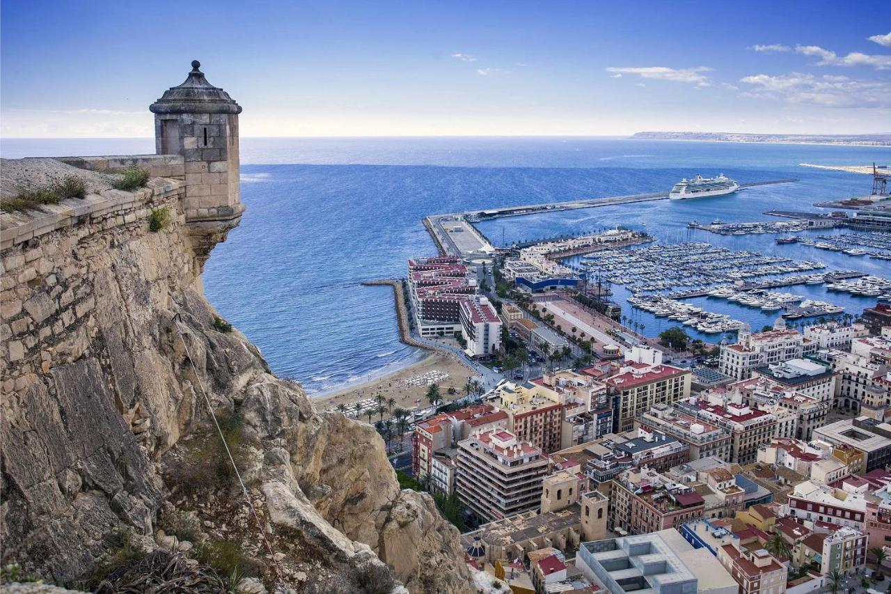 Place De La Mairie Alicante Exterior photo